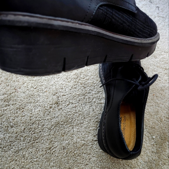 Clarka Collection women's platform oxford shoe- Like New - Picture 4 of 4
